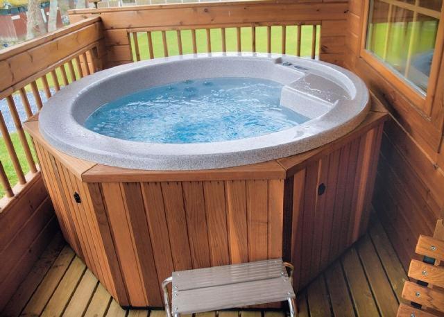 Luxury 3 Bedroom, 3 Bathroom Lodge With Hot Tub 란베드르 외부 사진