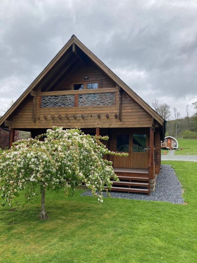 Luxury 3 Bedroom, 3 Bathroom Lodge With Hot Tub 란베드르 외부 사진