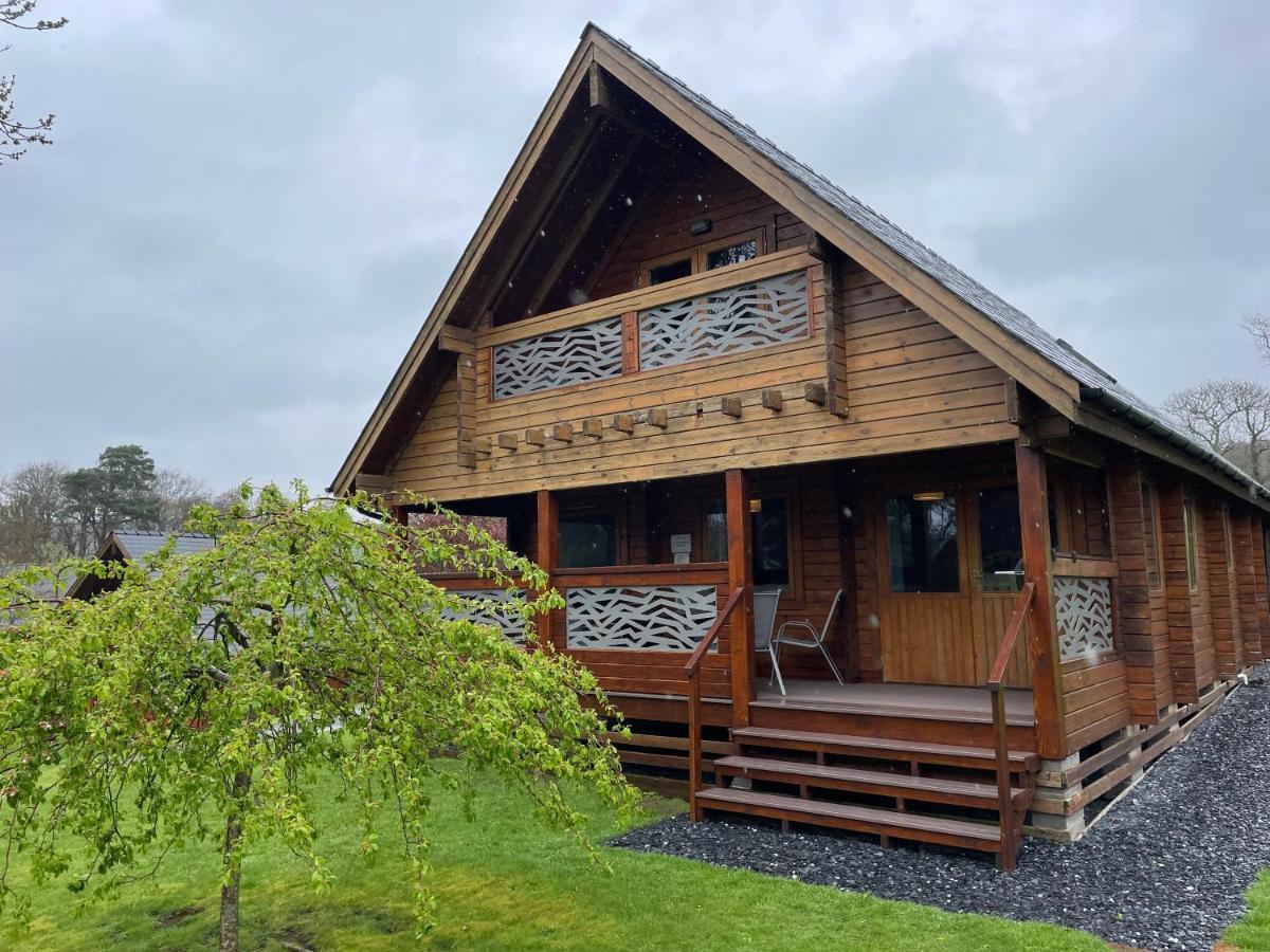 Luxury 3 Bedroom, 3 Bathroom Lodge With Hot Tub 란베드르 외부 사진